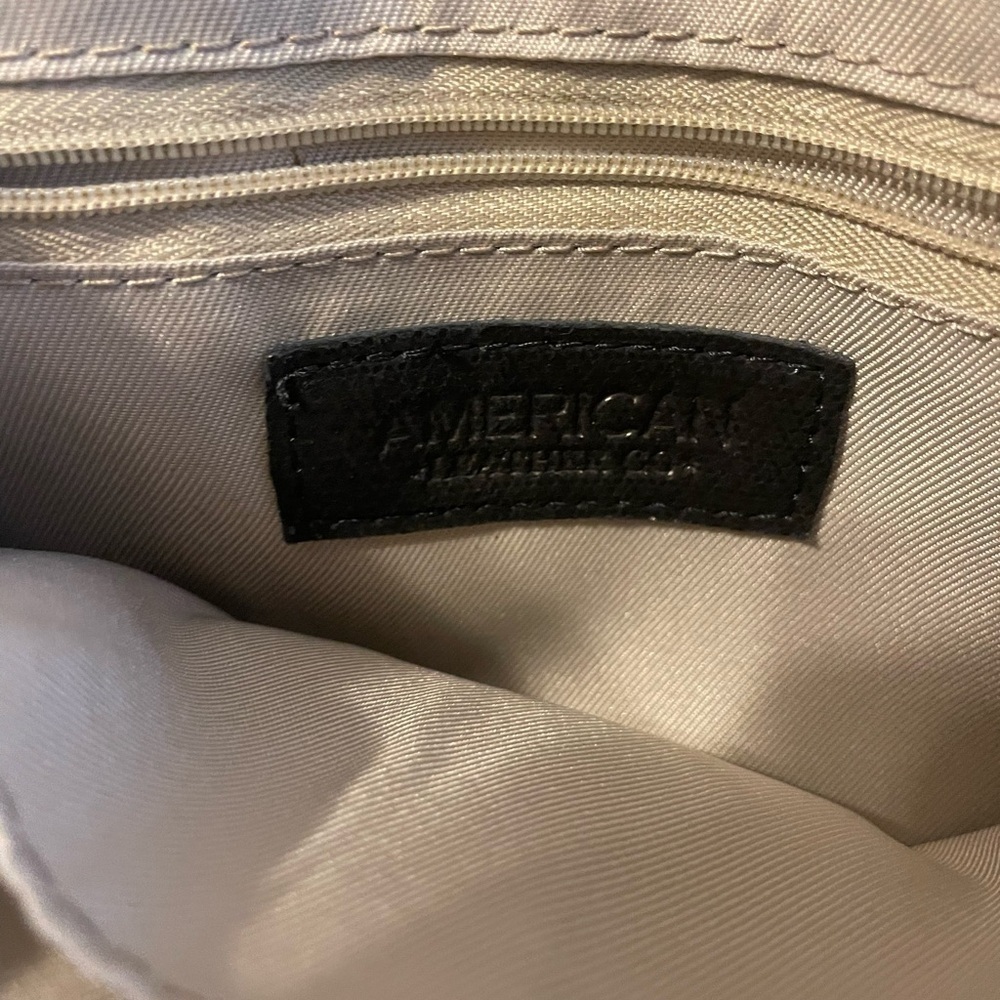 American Leather Co Black Leather Crossbody Bag - Picture 4 of 9